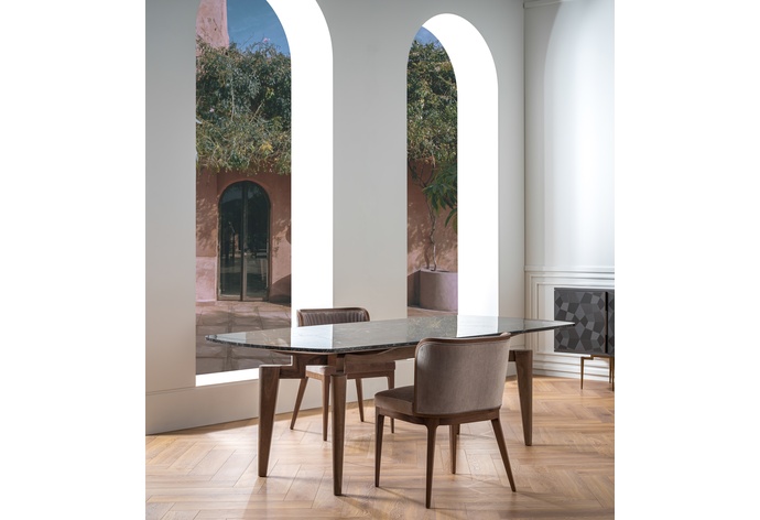 Nikea Dining Table